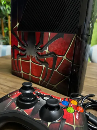 Xbox360 Com 250 Jogos + Jogos de Emuladores 