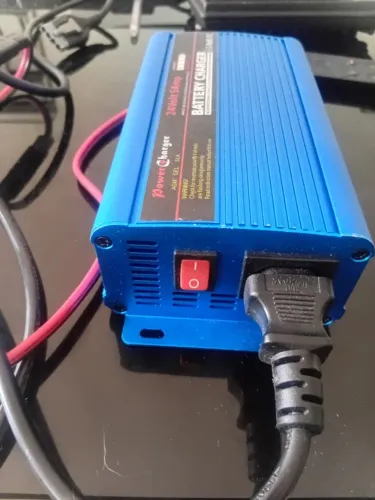 Carregador de Bateria 24V 5A para Cadeira de Rodas / Automação