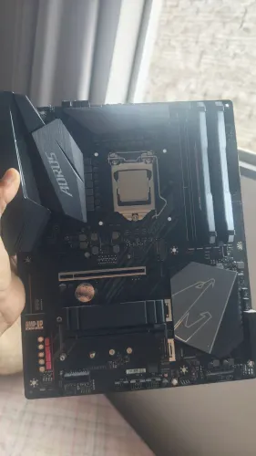 Kit UPGRADE I9 10850K + AORUS ELITE Z490 AC + 16gb CORSSAIR VENGEANCE PRO