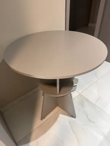 Mesa de canto 