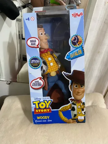 Boneco woody 