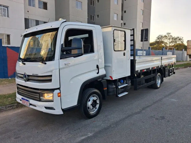VW Delivery Prime 2020 cabine passageiros e carroceria