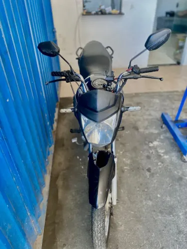 Moto em perfeito estado!