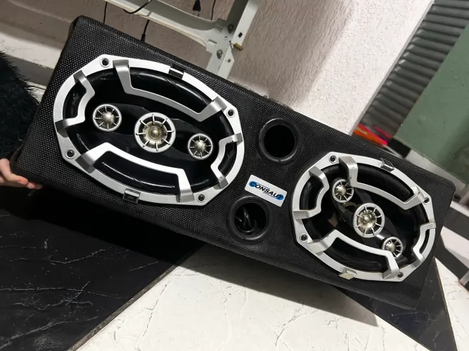 Caixa de Som Automotiva Dutada com Par de Alto-Falantes 6x9 JBL (Usada)