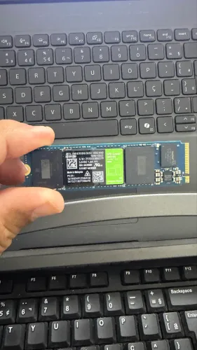 SSD WD Green SN350 500GB NVMe M.2 2280 (Leitura até 2400MB/s e Gravação até 1850MB/s)