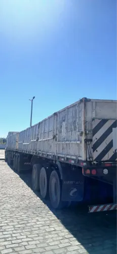 Carreta rodotrem Librelato