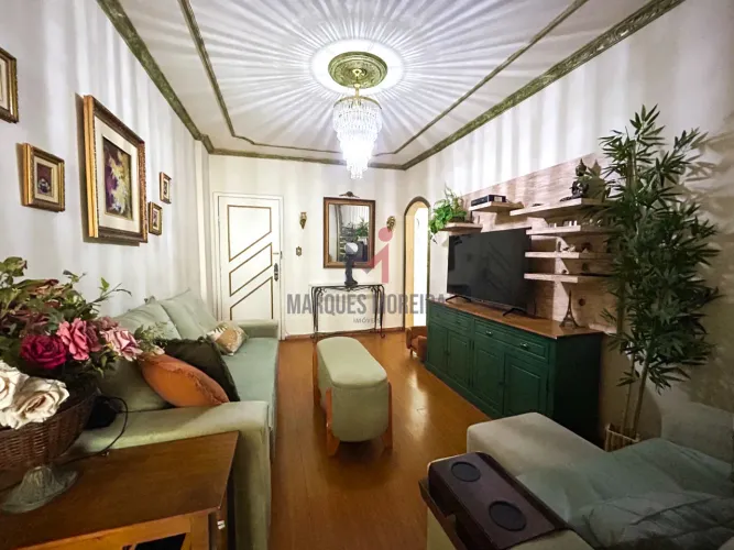 Apartamento à venda com 3 quartos, sendo 1 suíte, por R$495.000,00 - Centro de Juiz de For