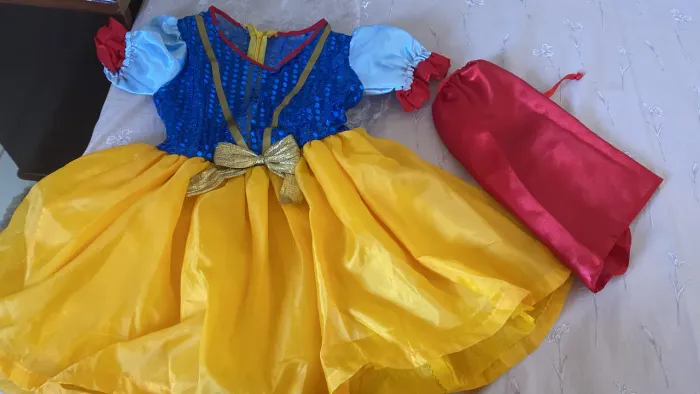 Fantasia Branca de Neve