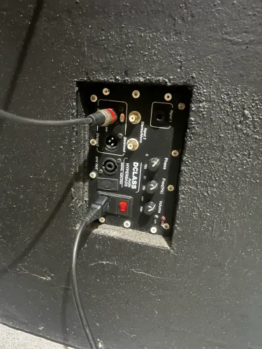 Vendo caixa de som profissional ativo + sub de 18 ativo