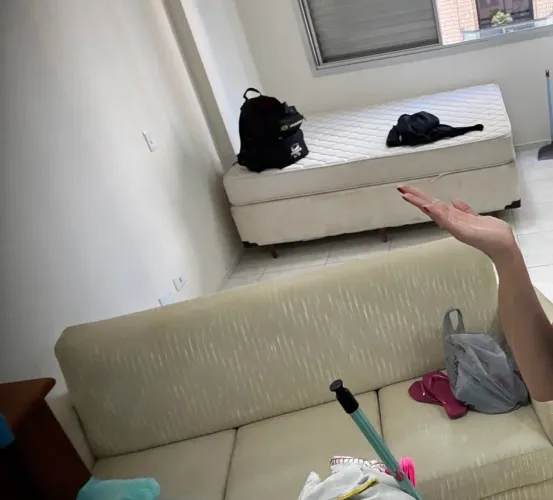 Cama casal com colchão + sofá antigo + hack antigo