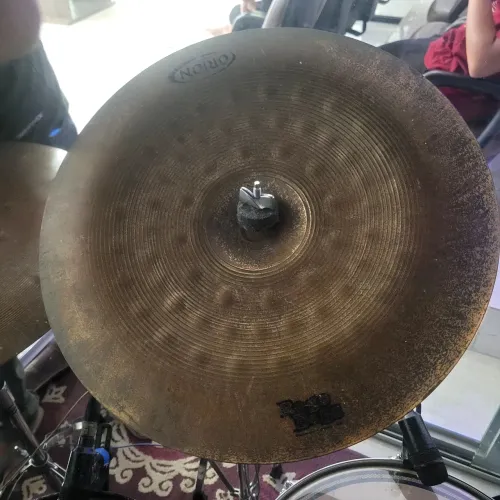 Prato China Orion Rage Bass 18"