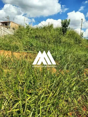 Vendo lote em Itatiaiuçu de 300m² excelente localização.