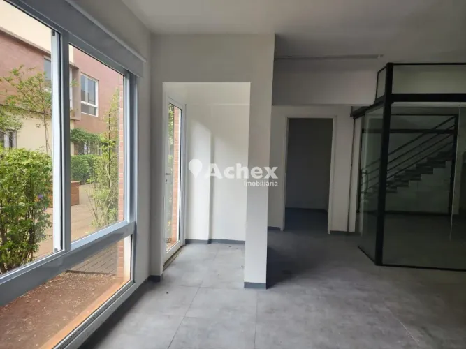 Sala Comercial com 79m² Próximo ao Shopping Pq. Dom Pedro
