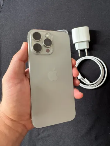 iPhone 15 Pro Max 256GB - Titânio