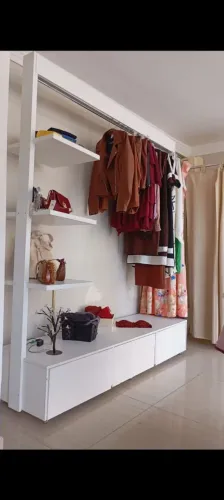 Estante, para loja de roupa com gaveteiro com três gavetão. 2,10 X 1,80 X 0,40