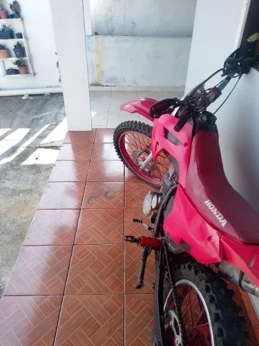Vendo CRF montadinha