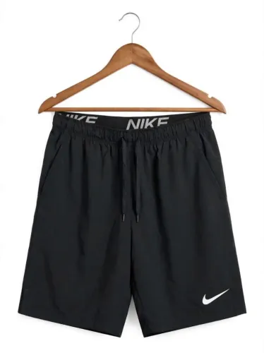 Shorts Under Armour, Nike