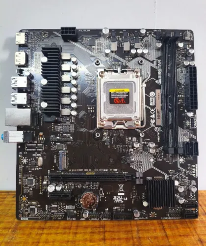 Placa Mãe Biostar B650MT AM5 DDR5 Para Reparo/Peças