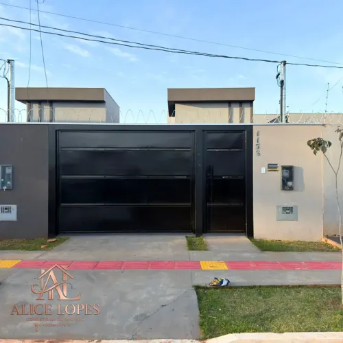 Casa com fachada moderna á venda com 2 quartos sendo 1suíte no Nova Lima em Campo Grande -