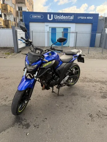 Fazer 250, toda revisada, pneu e comando ultramente zero.