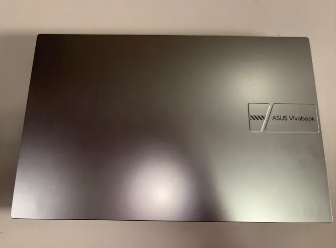 Notebook ASUS Vivobook 15 M1502YA AMD Ryzen 7 5825U 16GB Ram 512GB