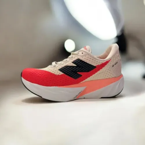 Tenis New Balance - NOVO - ( Importado ) Várias Cores e Tamanhos