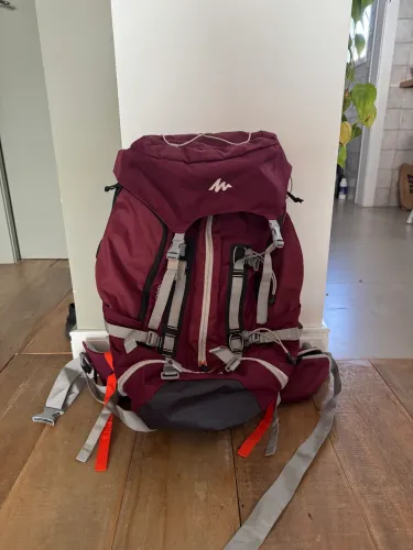 Mochila Quéchua forclaz 50 easyfit - 2018 - perfeito estado