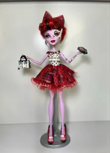OPERETTA - DOT DEAD GORGEOUS