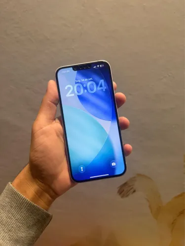 iPhone 14 Plus lilas 128GB possui caixa e nota fiscal