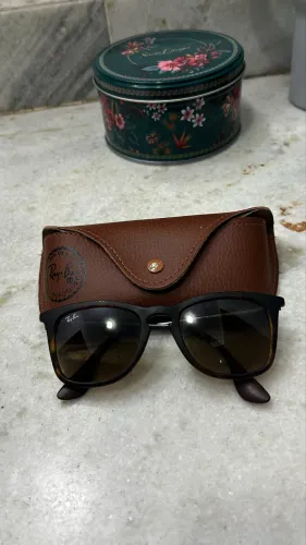 Rayban Chris