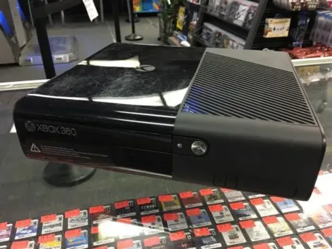 Xbox 360 Super Slim