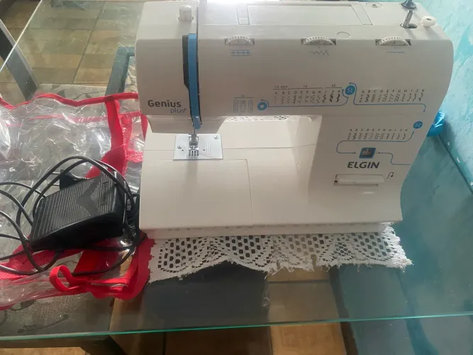 Máquina de costura