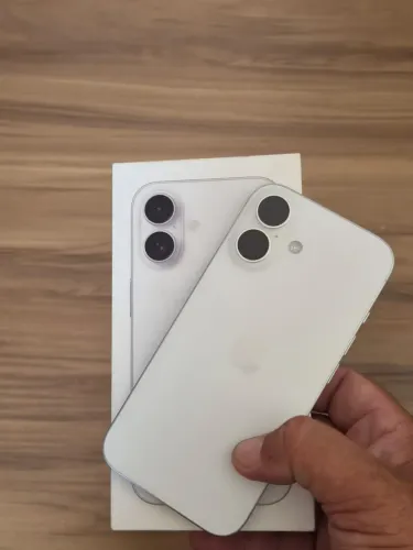 iPhone 16