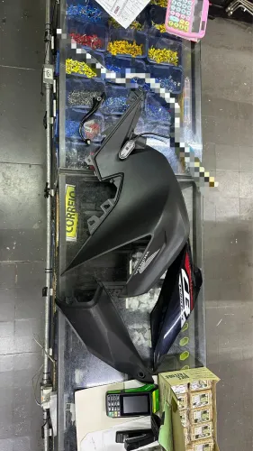 LOTE DE PEÇAS ORIGINAIS HONDA CB 300F