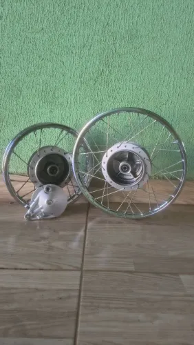 Par de Rodas Biz 125 ES 2026