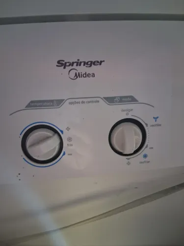 Ar condicionado pouco uso semi novo