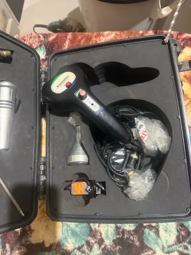 Máquinas de caça vazamento , e encanamento