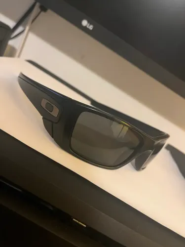 Oakley fuel cell frame matte black com tres pares de lentes! 