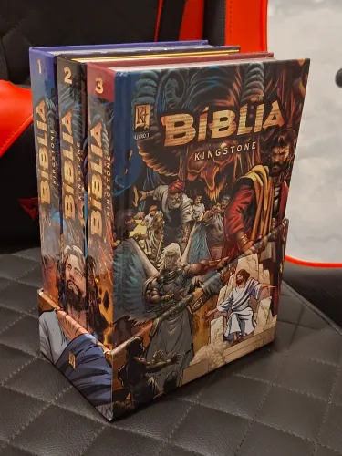 BÍBLIA EM QUADRINHOS KINGSTONE 3 VOLUMES TODOS OS LIVROS DA BÍBLIA DE GÊNESIS A APOCALIPSE