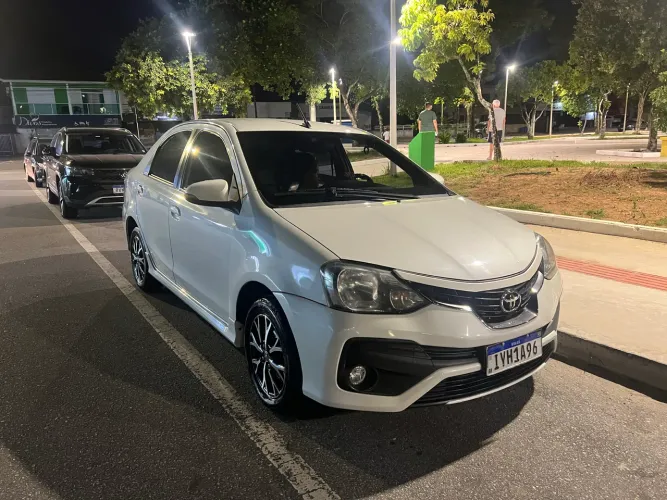 Toyota Etios Platinum Sed. 1.5 Flex 16V 4P Aut. 2018