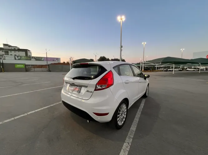 Ford Fiesta Tit./tit.plus 1.6 16V Flex Aut. 2016