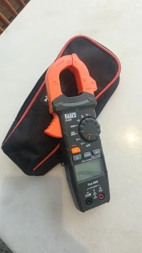 Alicate Amperímetro Klein Tools CL220