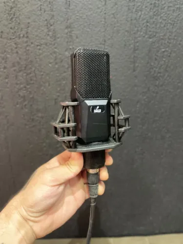 Microfone Condensador ARCANO AM-STU-1