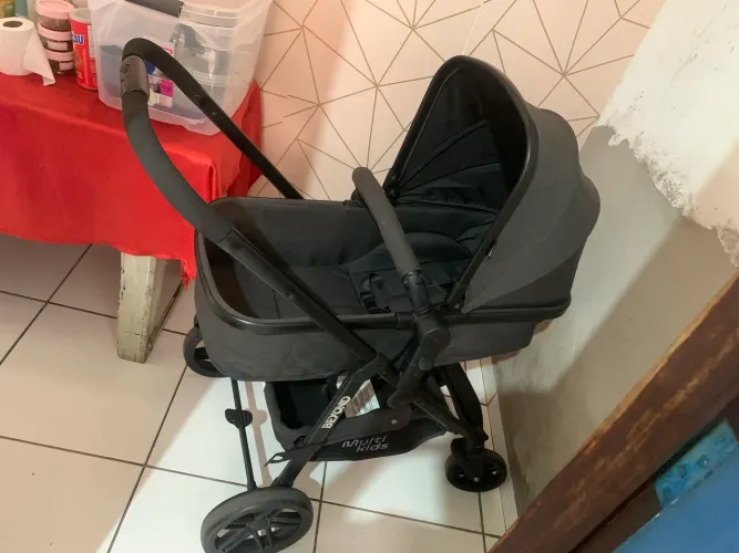 Carrinho de bebê Moises da Multi Kids