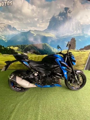 GSX-S 750
