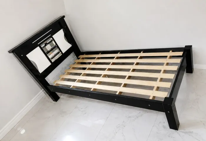 Cama solteiro 1,90x0,90 usada