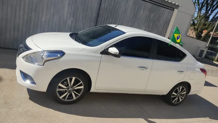 Nissan Versa SL 1.6 16V Flexstart 4P Aut. 2018