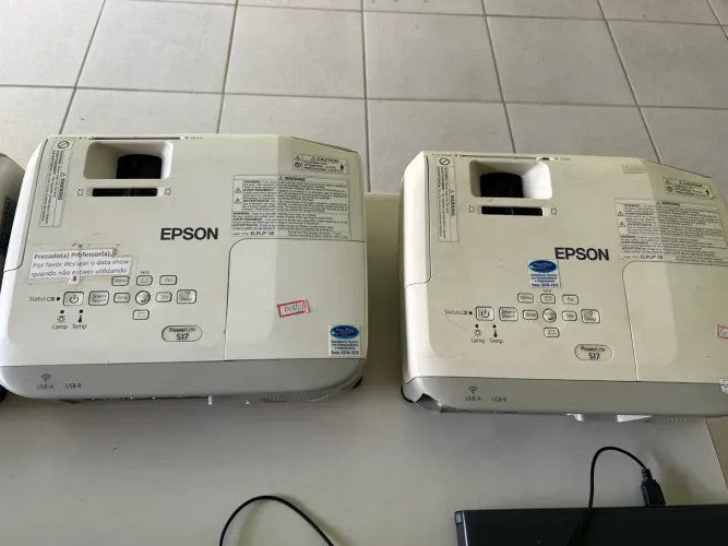 Projetor Epson S17