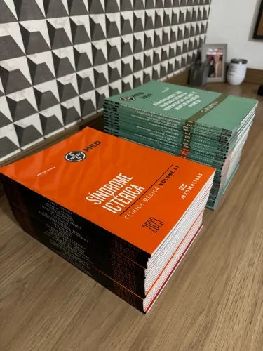 Livros Medcurso (Med + Intensivo) 2023