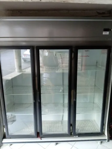 Freezer com LED seminovo